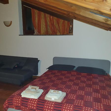 Mansarda Chanoux Cir N 0027 Châtillon Esterno foto