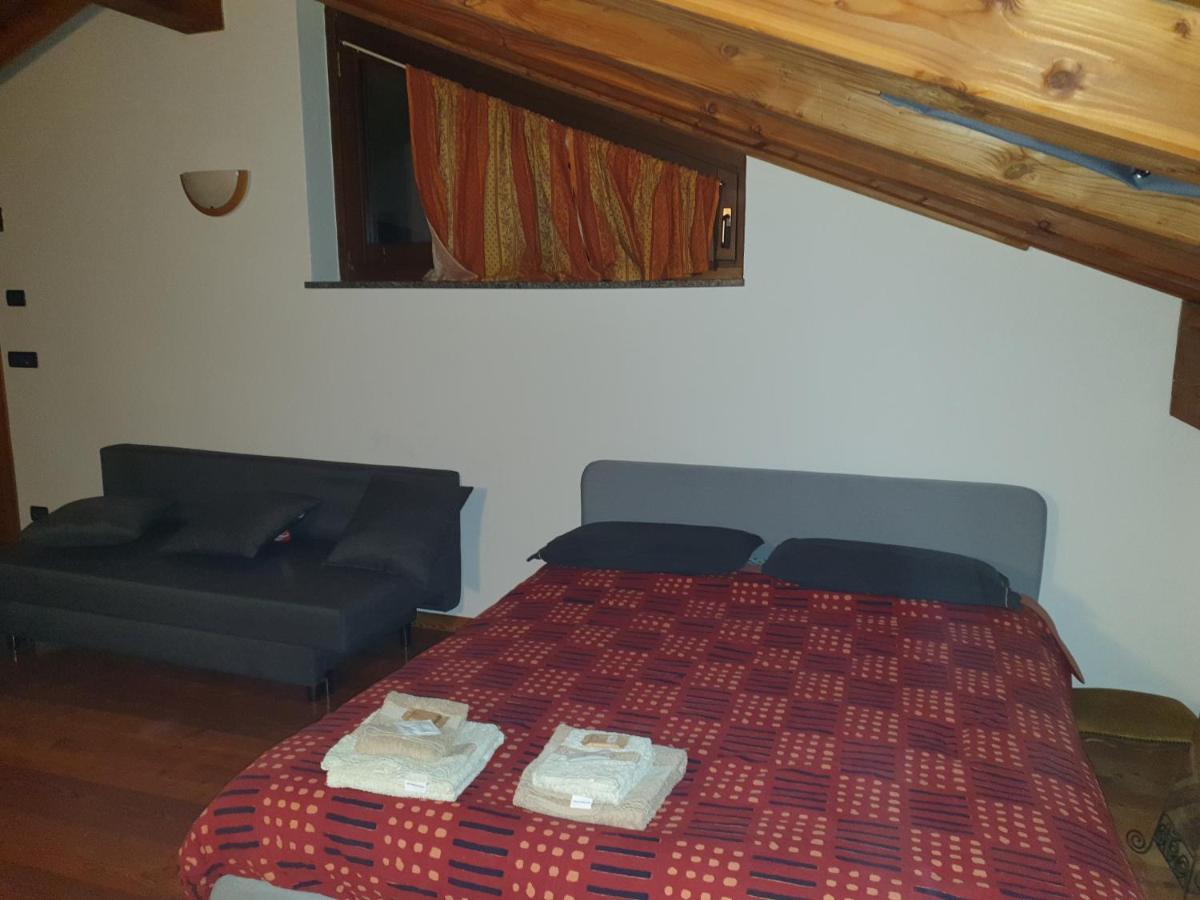 Mansarda Chanoux Cir N 0027 Châtillon Esterno foto